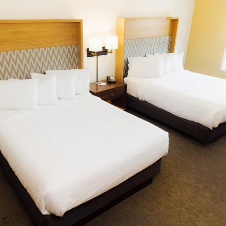 Holiday Inn & Suites - Hopkinsville - Convention Ctr By Ihg Buitenkant foto