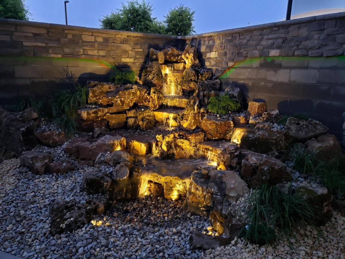 Holiday Inn & Suites - Hopkinsville - Convention Ctr By Ihg Buitenkant foto